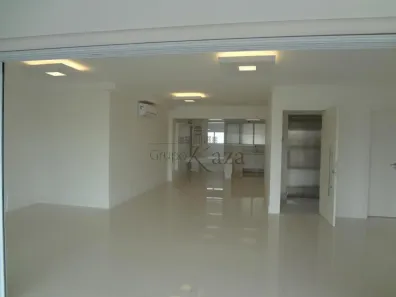 Apartamento com 3 Quartos para alugar, 189m² no Indianópolis, São Paulo