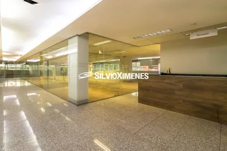 Ponto Comercial para alugar, 957m² no Santa Efigênia, Belo Horizonte