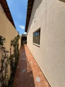 Casa com 3 Quartos à venda, 180m² no Jardim Holanda, Uberlândia