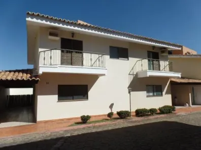 Sobrado com 3 Quartos à venda, 141m² no Jardim América, Goiânia