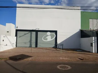 Galpão/Depósito/Armazém para alugar, 415m² no Novo Mundo, Uberlândia