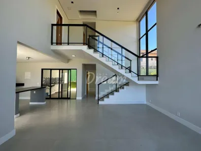 Casa de Condomínio com 4 Quartos à venda, 188m² no Várzea, Teresópolis