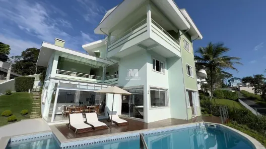 Casa com 4 Quartos à venda, 460m² no Primeiro de Maio, Brusque