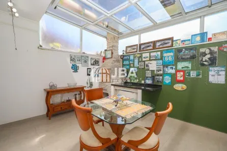 Sobrado com 4 Quartos à venda, 208m² no Boa Vista, Curitiba