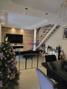 Sobrado com 4 Quartos para alugar, 420m² no Vila Galvão, Guarulhos