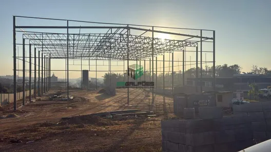 Galpão/Depósito/Armazém para alugar, 2214m² no Barreiro de Cima, Sete Lagoas