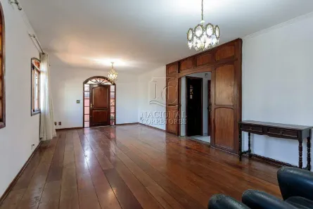 Sobrado com 4 Quartos à venda, 216m² no Vila Lucinda, Santo André