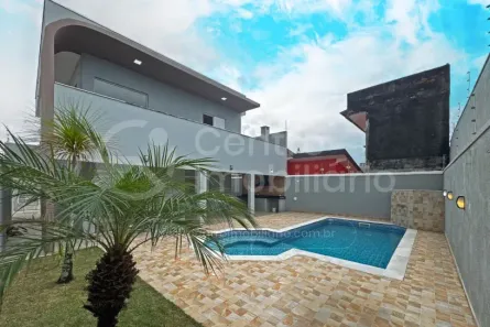 Casa com 4 Quartos à venda, 184m² no Balneario Arpoador, Peruíbe