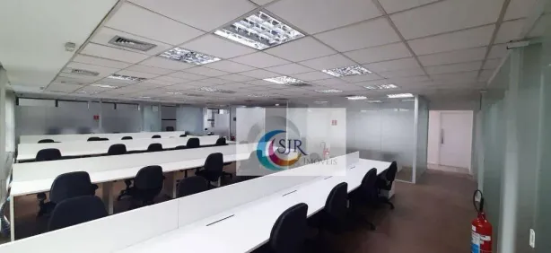 Sala Comercial para alugar, 186m² no Vila Olímpia, São Paulo