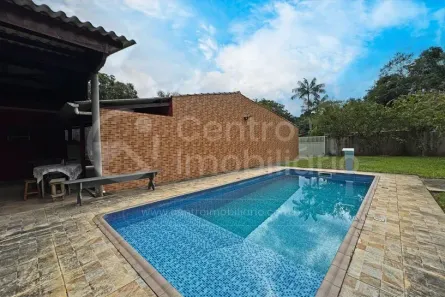 Casa com 2 Quartos à venda, 163m² no Jardim Somar, Peruíbe