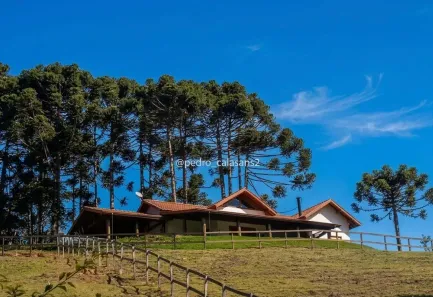 Fazenda/Sítio com 2 Quartos à venda, 57270m² no Centro, Sapucaí-Mirim