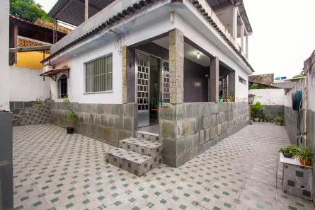Casa com 2 Quartos para alugar, 171m² no Trindade, São Gonçalo