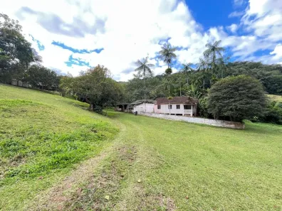 com 1 Quarto à venda, 53000m² no Belchior Baixo, Gaspar