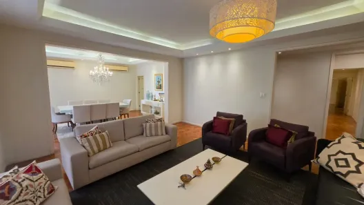 Apartamento com 3 Quartos para alugar, 250m² no Copacabana, Rio de Janeiro