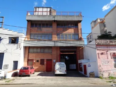 Sala Comercial para alugar, 208m² no São Geraldo, Porto Alegre