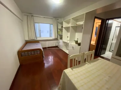 Apartamento com 1 Quarto para alugar, 50m² no Centro, Balneário Camboriú