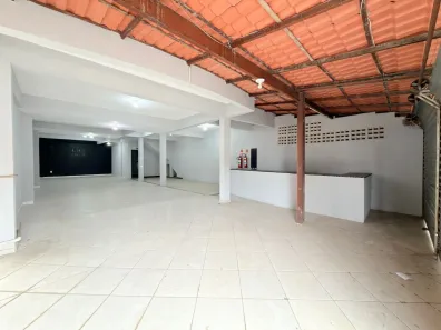 Ponto Comercial para alugar, 130m² no Colina de Laranjeiras, Serra
