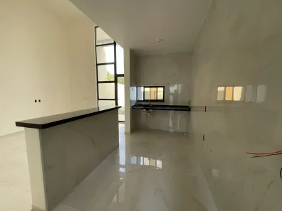 Casa com 3 Quartos à venda, 110m² no Lagoa Redonda, Fortaleza