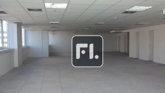 Sala Comercial para alugar, 253m² no Dezoito do Forte Empresarial/Alphaville., Barueri