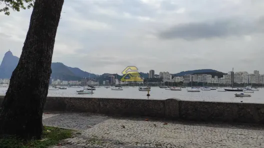 Ponto Comercial para alugar, 72m² no Urca, Rio de Janeiro