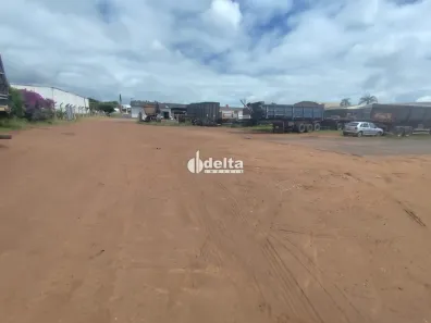 Ponto Comercial à venda, 5778m² no Distrito Industrial, Uberlândia