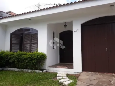 Casa com 3 Quartos à venda, 240m² no Santa Maria Goretti, Porto Alegre