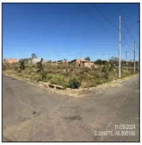 Lote/Terreno à venda, 245m² no Residencial Vitória, Unaí