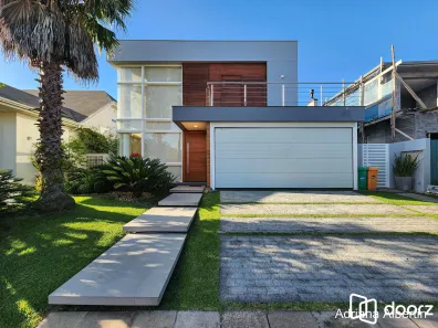 Casa de Condomínio com 3 Quartos à venda, 301m² no Vila Nova, Porto Alegre