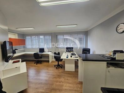 Sala Comercial à venda, 23m² no Centro, Curitiba