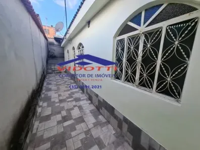 Casa com 2 Quartos à venda, 180m² no Vila Cristina, Betim