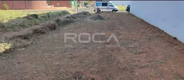 Lote/Terreno à venda, 250m² no Jardim Letícia, São Carlos