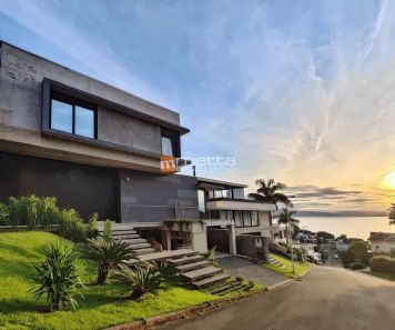 Casa de Condomínio com 3 Quartos à venda, 323m² no Cacupé, Florianópolis