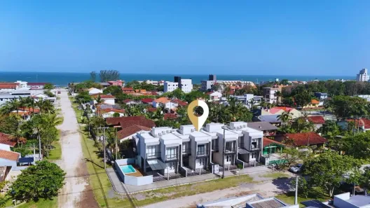 Sobrado com 3 Quartos à venda, 101m² no Barra do Saí, Itapoá