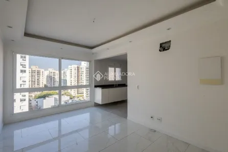 Apartamento com 2 Quartos à venda, 70m² no Passo da Areia, Porto Alegre