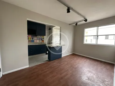 Apartamento com 2 Quartos à venda, 56m² no Coqueiros, Florianópolis