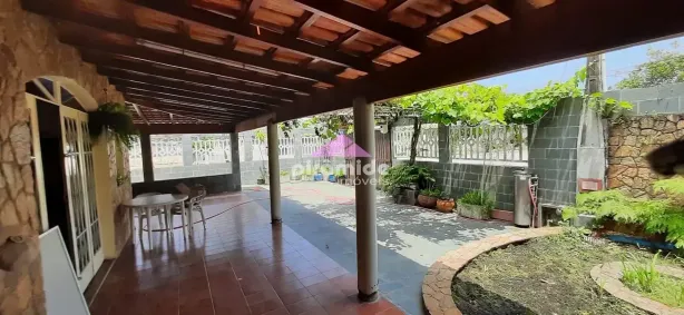 Casa com 3 Quartos à venda, 261m² no Cidade Jardim, Caraguatatuba