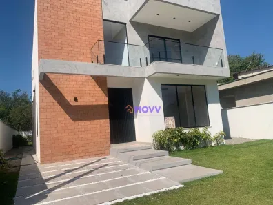 Casa de Condomínio com 3 Quartos à venda, 208m² no Ubatiba, Maricá