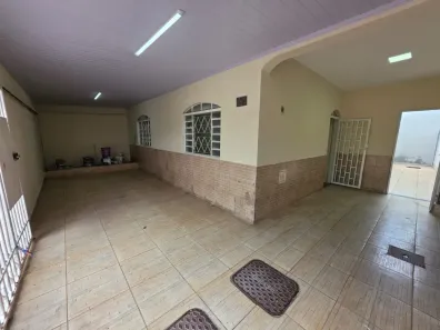 Casa com 3 Quartos à venda, 150m² no Samambaia Sul, Brasília
