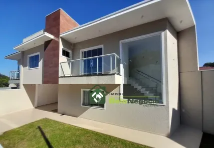 Sobrado com 3 Quartos à venda, 158m² no Centro, Araucária
