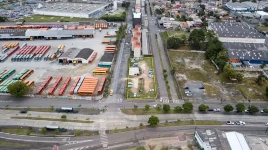 Lote/Terreno à venda, 1995m² no Parolin, Curitiba