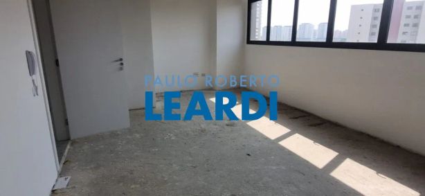 Ponto Comercial à venda, 36m² no Vila Assunção, Santo André