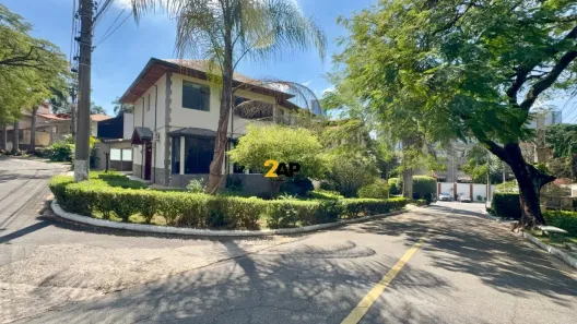 Casa de Condomínio com 4 Quartos para alugar, 300m² no Vila Tramontano, São Paulo