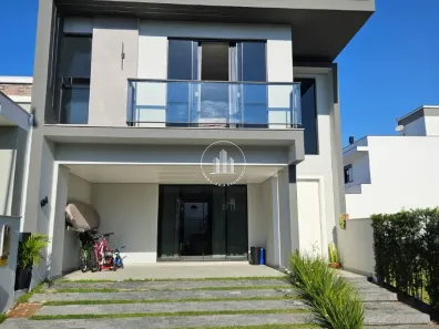Casa com 3 Quartos à venda, 206m² no Beira Rio, Biguaçu
