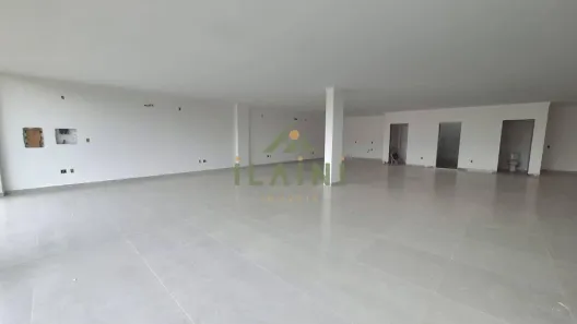 Sala Comercial para alugar, 522m² no Centro, Camboriú
