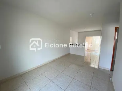 Casa com 2 Quartos para alugar, 60m² no Shopping Park, Uberlândia