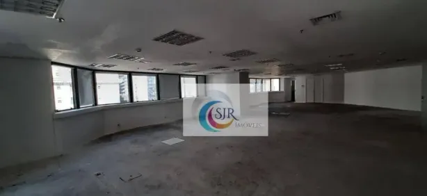 Sala Comercial para alugar, 196m² no Itaim Bibi, São Paulo