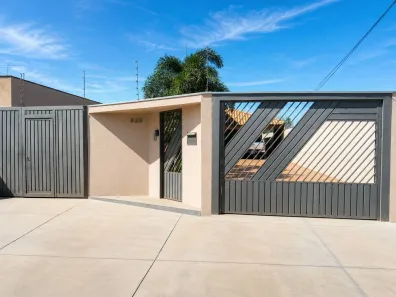 Casa com 4 Quartos à venda, 249m² no Santo Antônio, Campo Grande