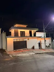 Casa com 4 Quartos à venda, 330m² no Industrial, Contagem