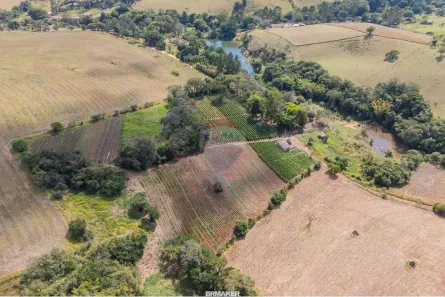 Fazenda/Sítio com 3 Quartos à venda, 127000m² no Bairro Pedras de Ouro, Itatiba