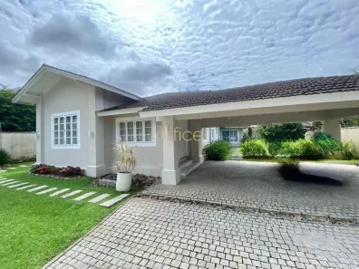 Casa com 3 Quartos à venda, 211m² no América, Joinville